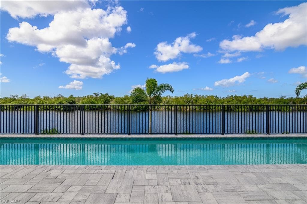2926 27th St, Cape Coral, FL 33914-38