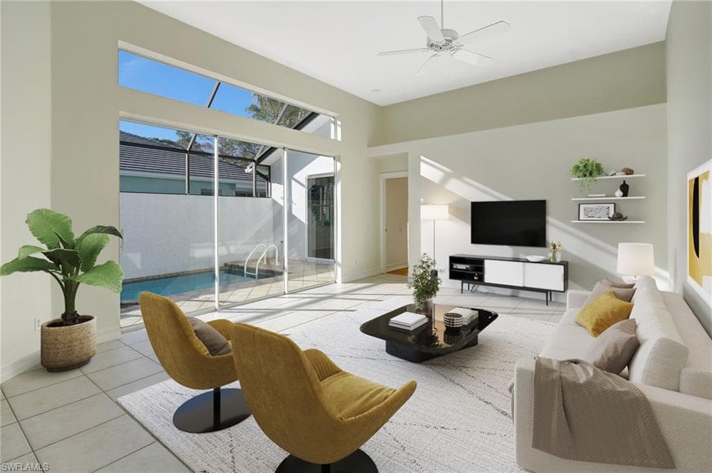 737 Mainsail Pl, Naples, FL 34110-8