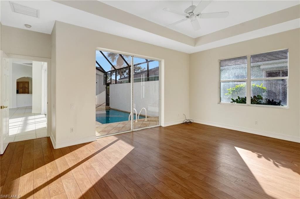 737 Mainsail Pl, Naples, FL 34110-29