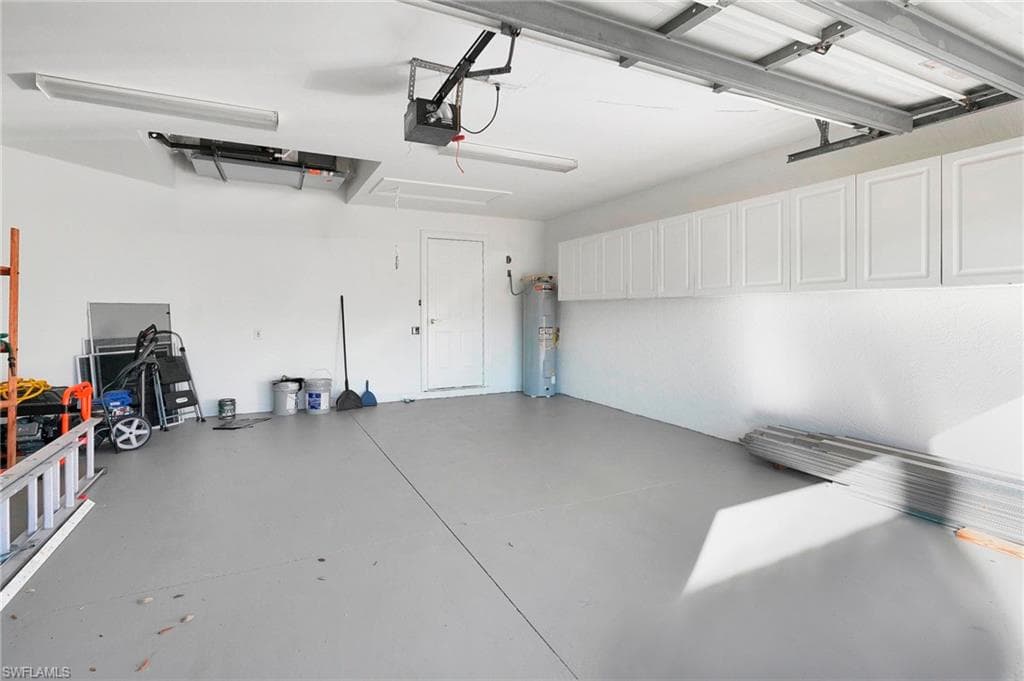 737 Mainsail Pl, Naples, FL 34110-40