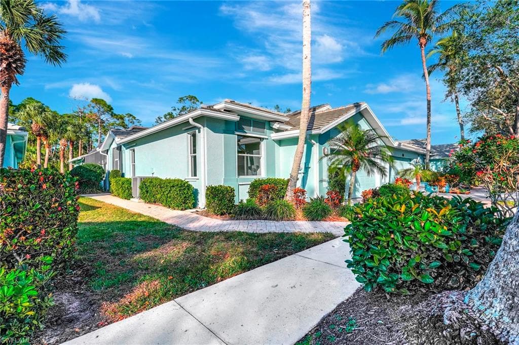 737 Mainsail Pl, Naples, FL 34110-41