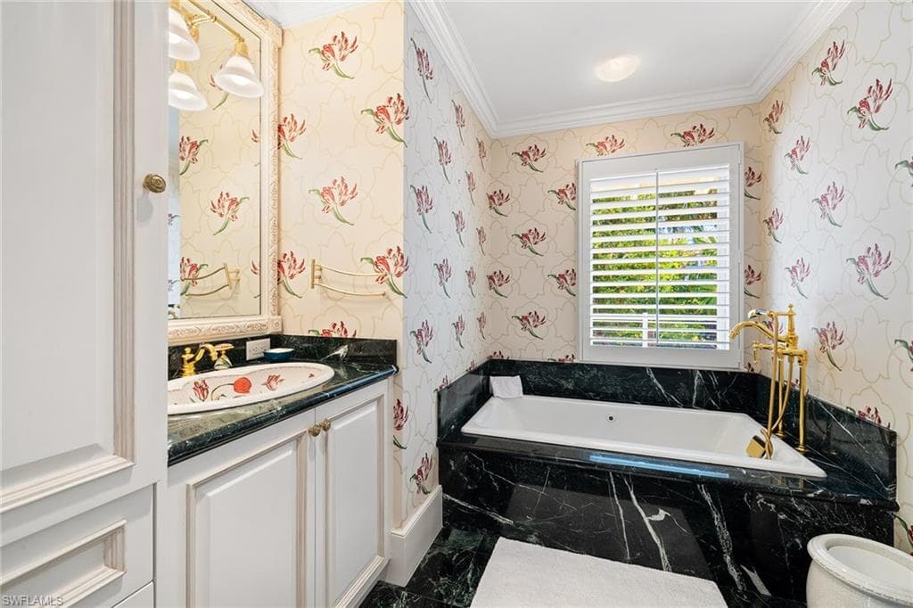 1880 Gulf Shore Blvd S, Naples, FL 34102-13
