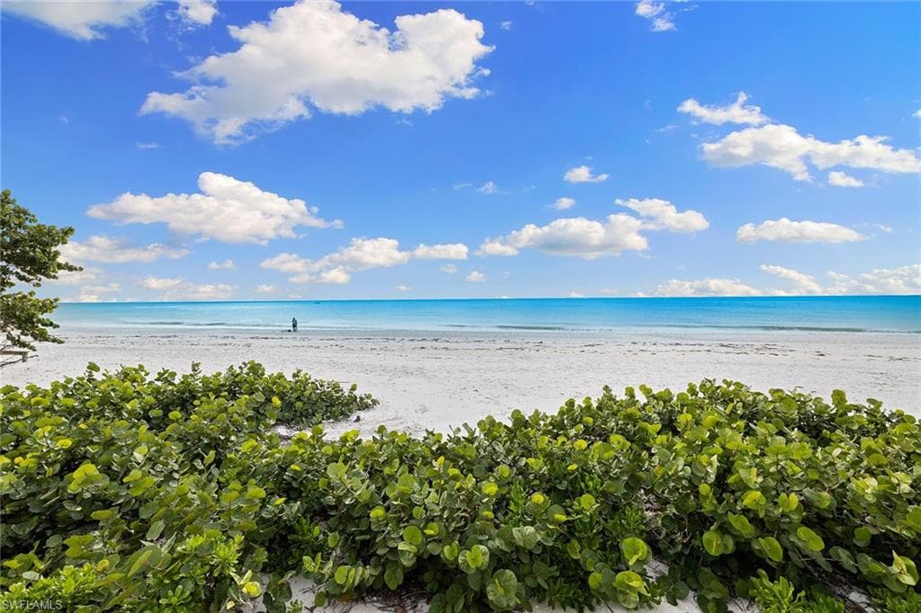 1880 Gulf Shore Blvd S, Naples, FL 34102-23