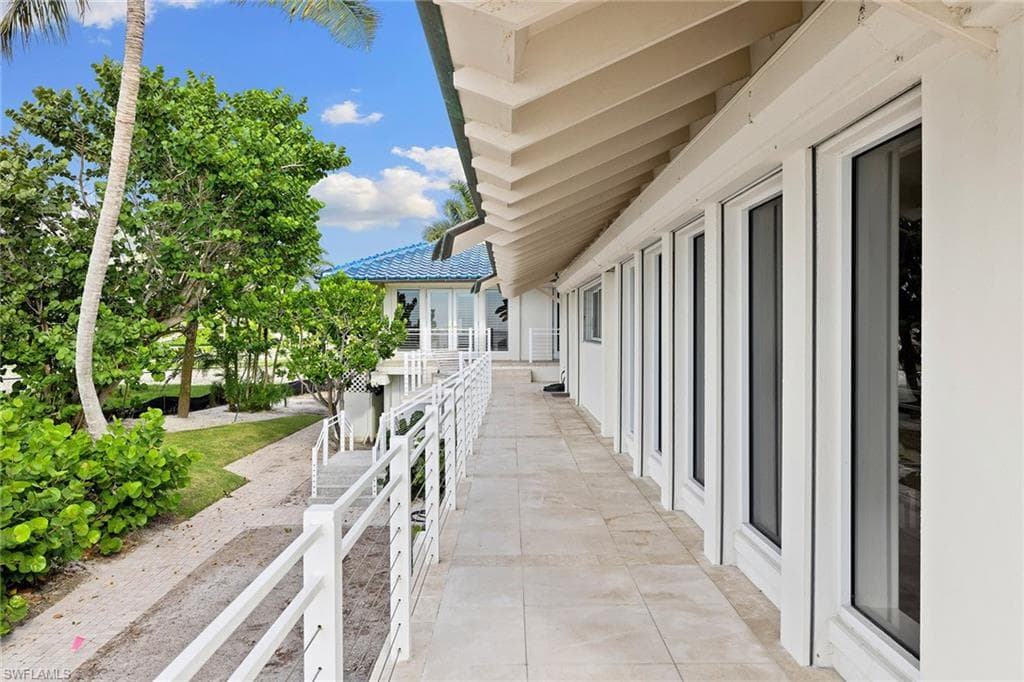 1880 Gulf Shore Blvd S, Naples, FL 34102-27