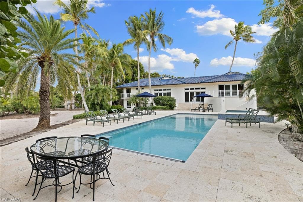 1880 Gulf Shore Blvd S, Naples, FL 34102-36