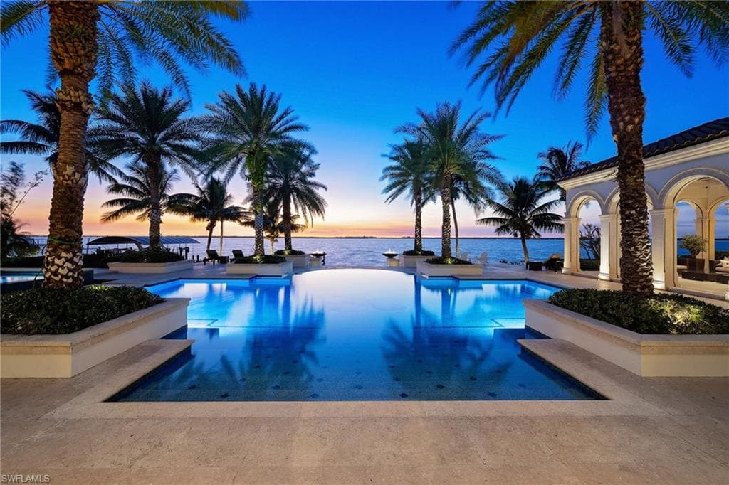 1240 Coconut Dr, Fort Myers, FL 33901-12