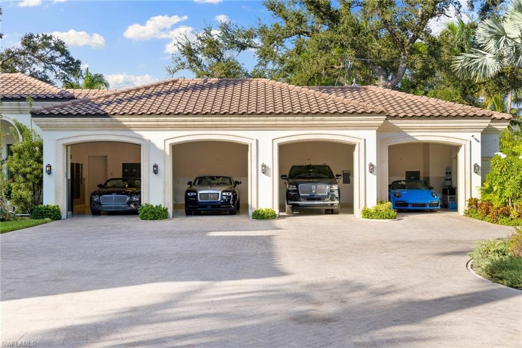 1240 Coconut Dr, Fort Myers, FL 33901-45