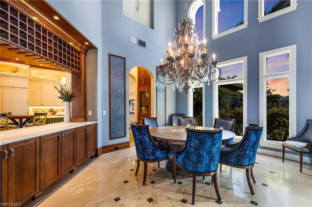 2050 Kingfish Rd, Naples, FL 34102-16
