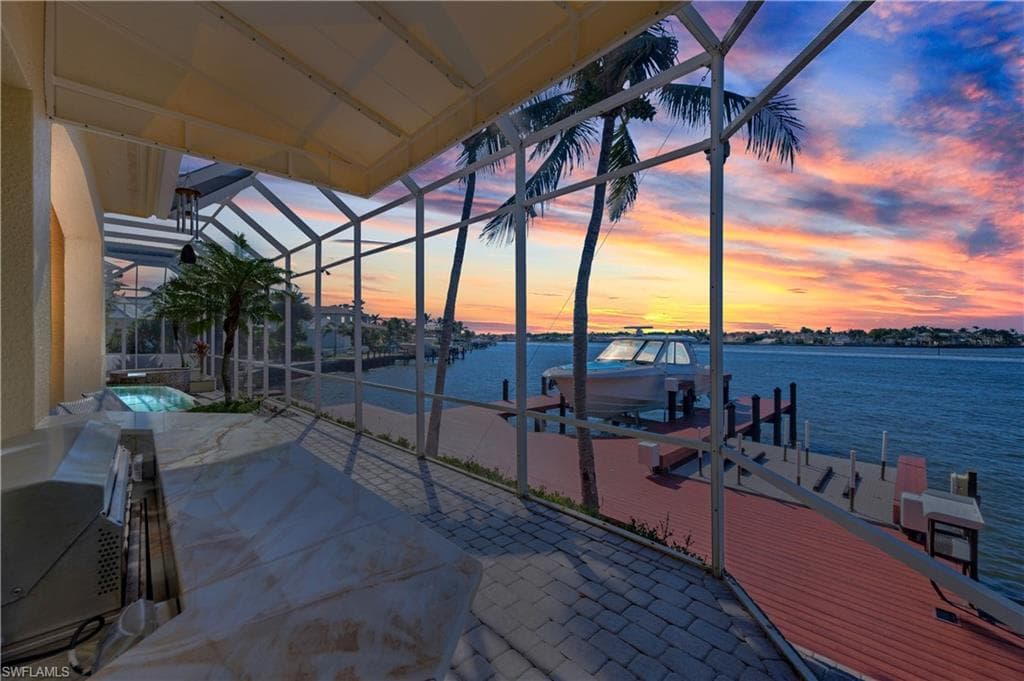 2050 Kingfish Rd, Naples, FL 34102-4