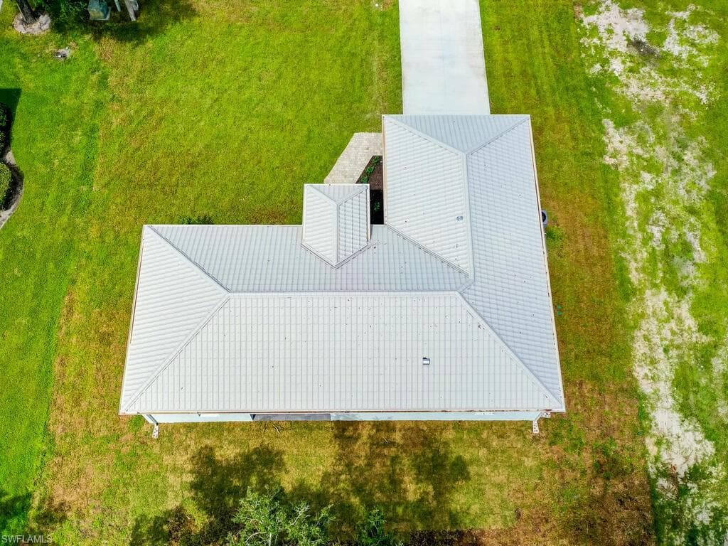 200 Cays Dr, Naples, FL 34114-30