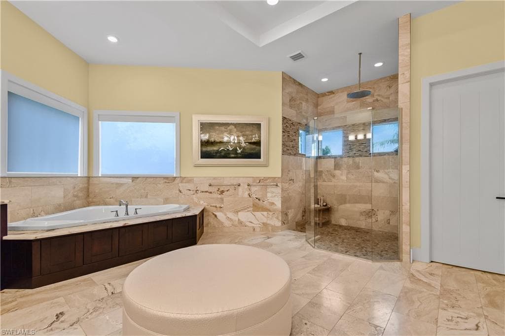 2801 39th Ter, Cape Coral, FL 33914-26