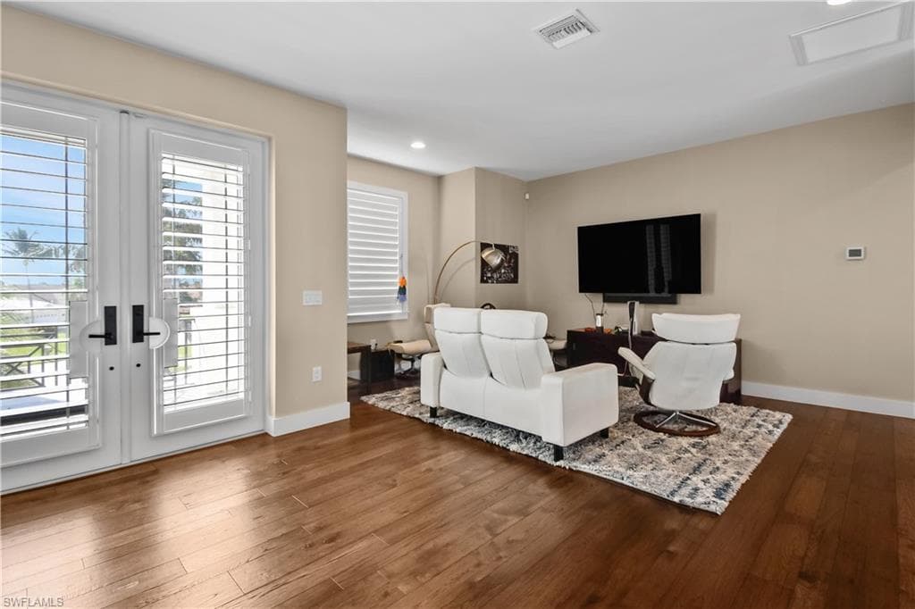 2801 39th Ter, Cape Coral, FL 33914-32