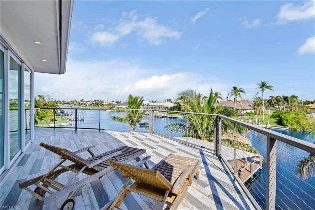 2801 39th Ter, Cape Coral, FL 33914-42