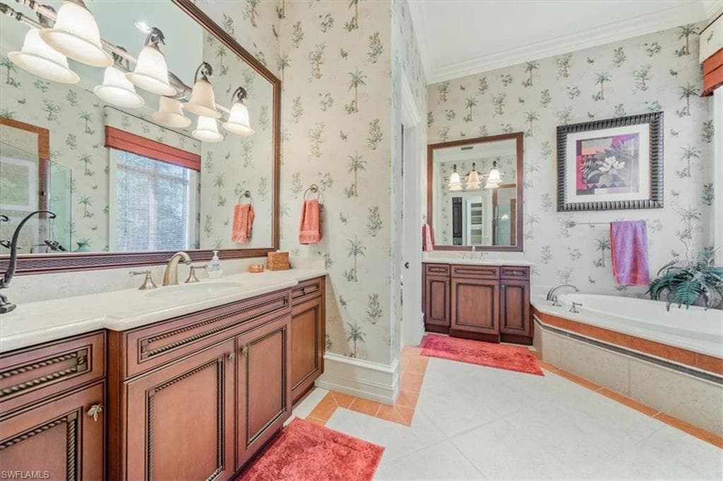 2116 Canna Way, Naples, FL 34105-37