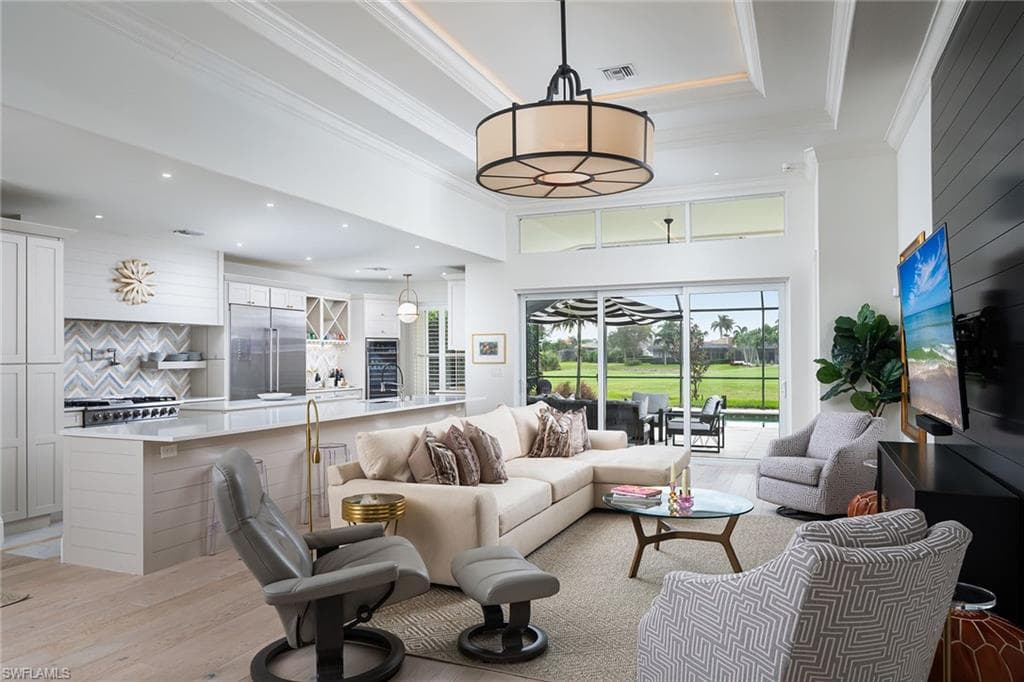 /property-images/224098282-2.jpg