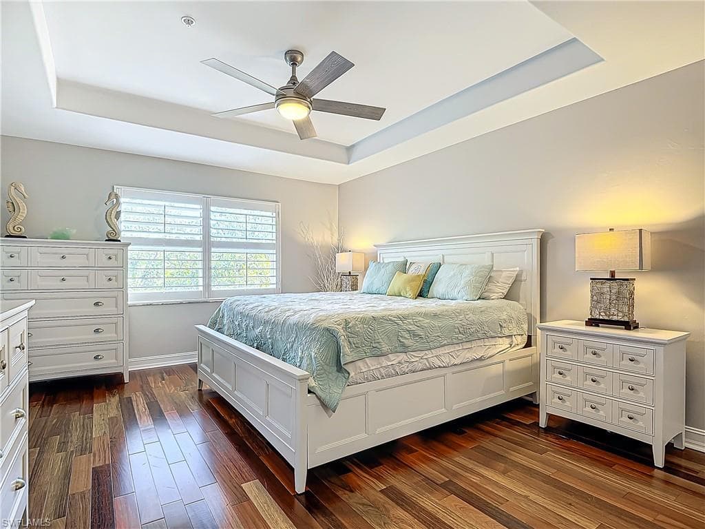 780 Tarpon Cove Dr 201, Naples, FL 34110-21