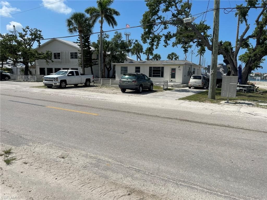 1122 Main St, Fort Myers Beach, FL 33931-1