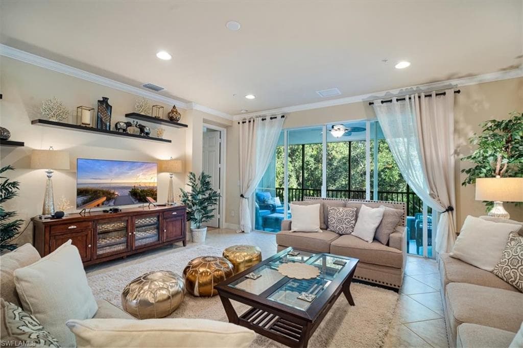 /property-images/224101221-2.jpg