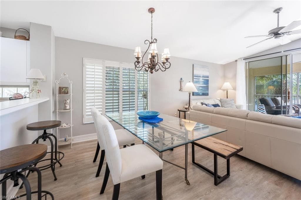 1035 Tarpon Cove Dr 201, Naples, FL 34110-9