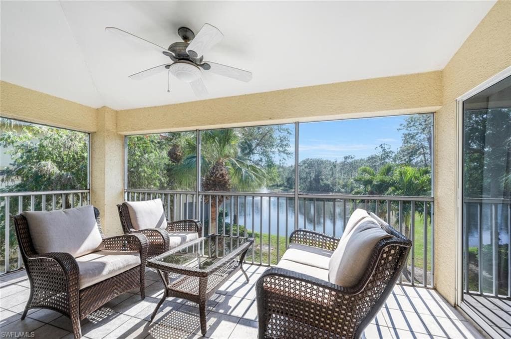 1035 Tarpon Cove Dr 201, Naples, FL 34110-22