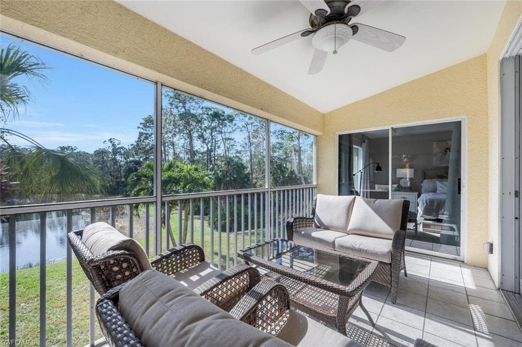 1035 Tarpon Cove Dr 201, Naples, FL 34110-23