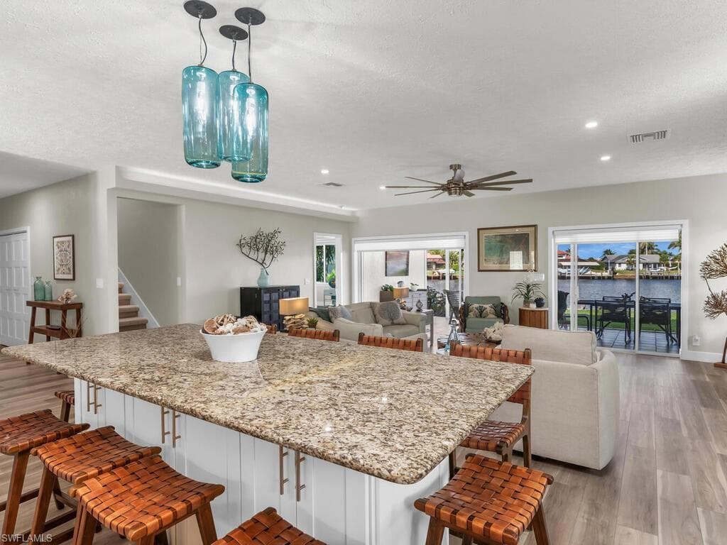 111 Newport Cay, Naples, FL 34114-10