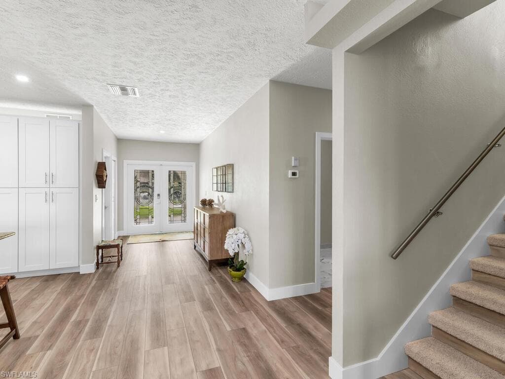 111 Newport Cay, Naples, FL 34114-23