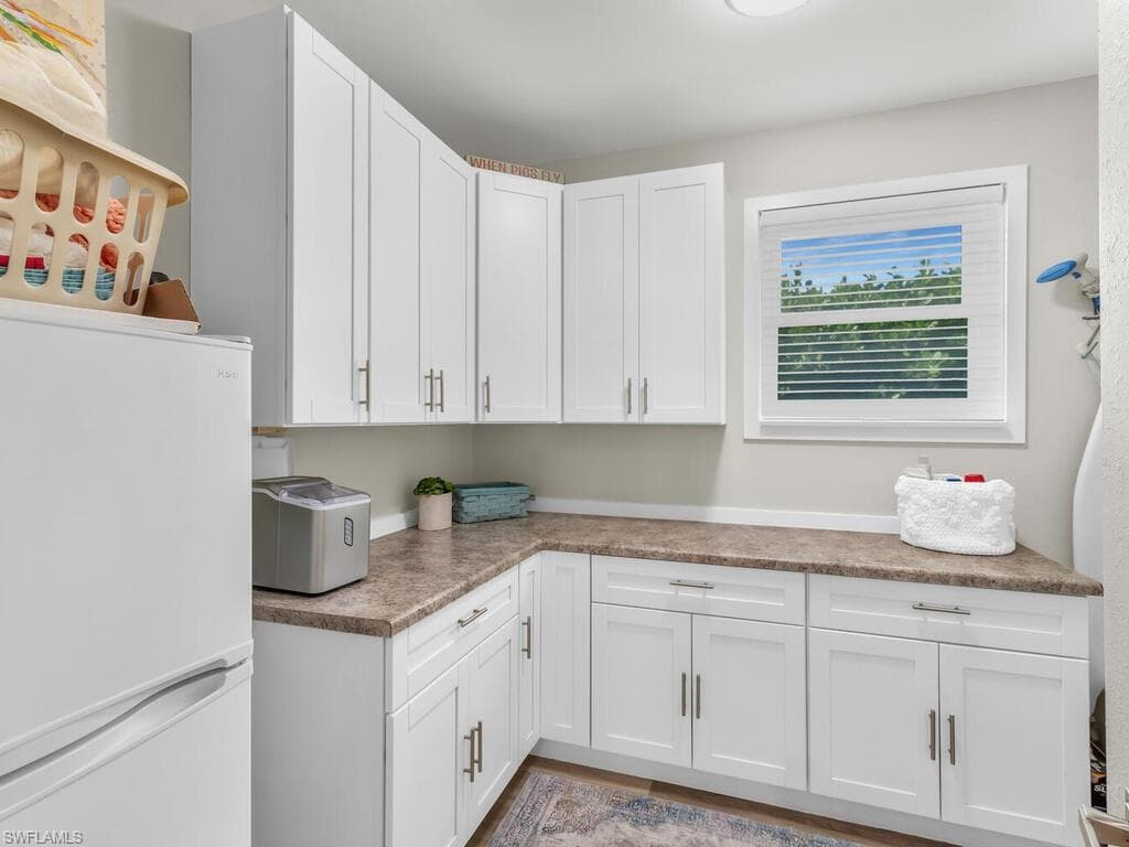 111 Newport Cay, Naples, FL 34114-29