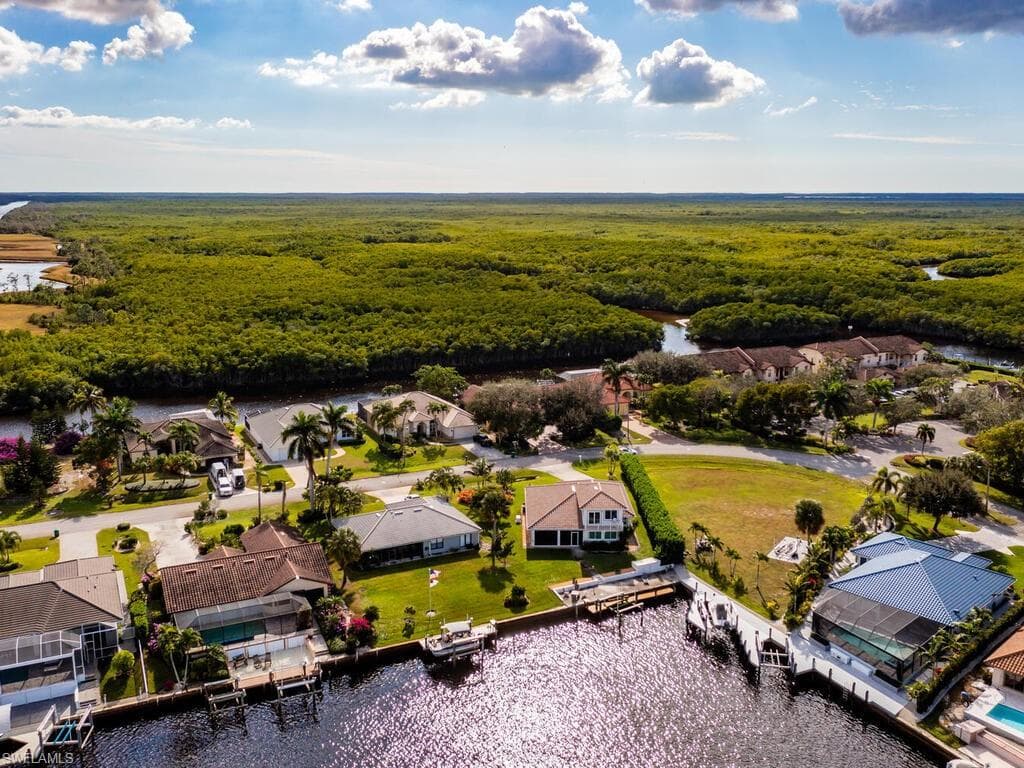 111 Newport Cay, Naples, FL 34114-38