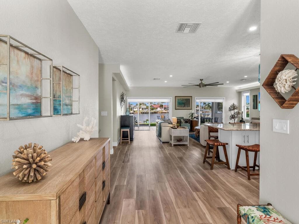 111 Newport Cay, Naples, FL 34114-5