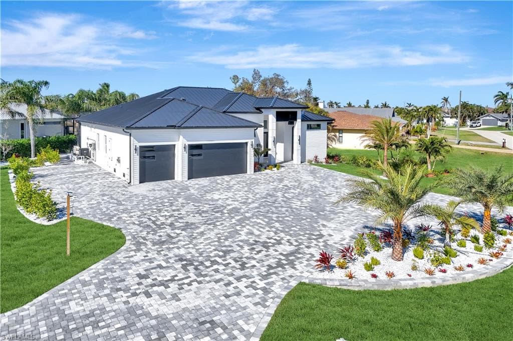 4632 18th Ave, Cape Coral, FL 33914-2