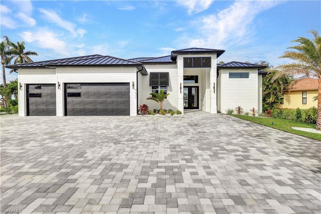 4632 18th Ave, Cape Coral, FL 33914-3