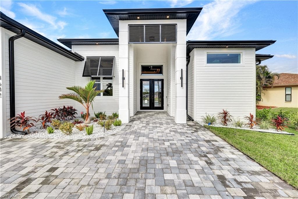 4632 18th Ave, Cape Coral, FL 33914-4