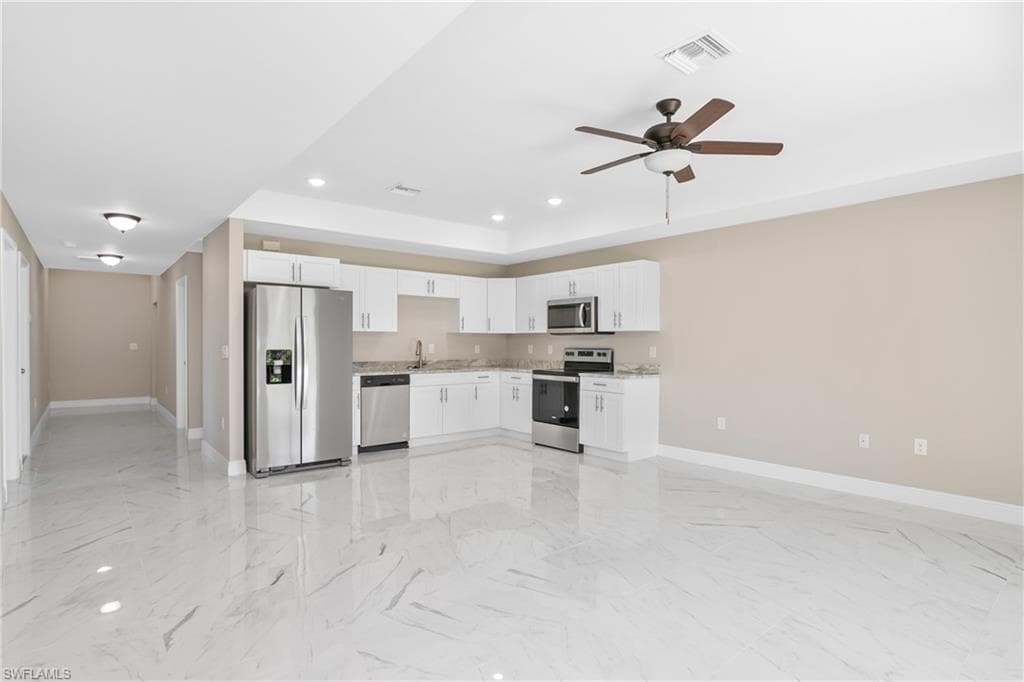 305-307 Hightower Ave S, Lehigh Acres, FL 33973-4