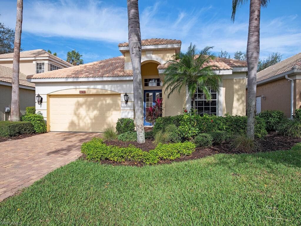 1965 Timarron Way, Naples, FL 34109-0
