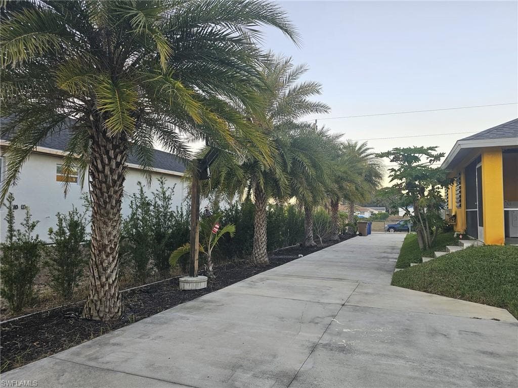 3501 35th St SW, Lehigh Acres, FL 33976-20