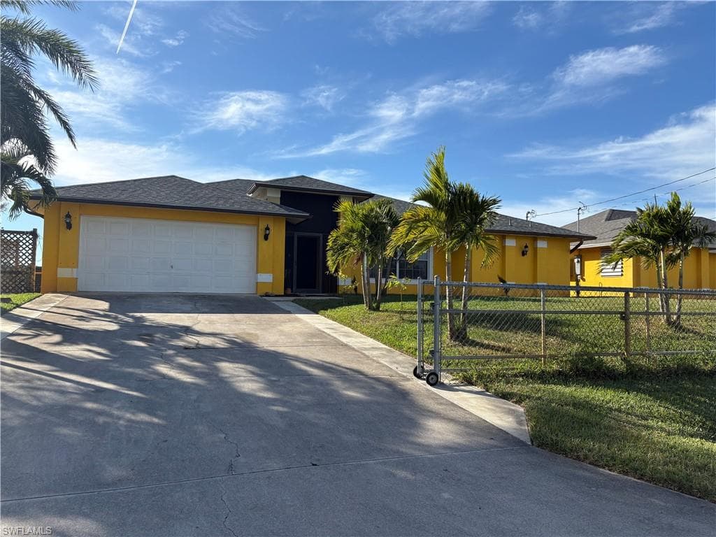 3501 35th St SW, Lehigh Acres, FL 33976-1
