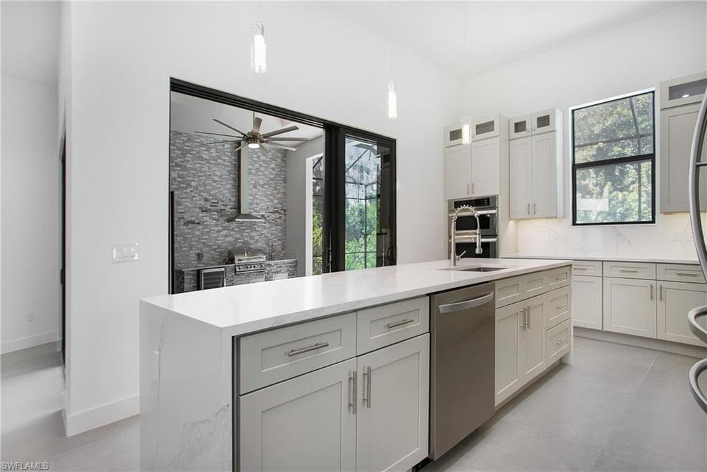 4111 Williams Rd, Estero, FL 33928-19