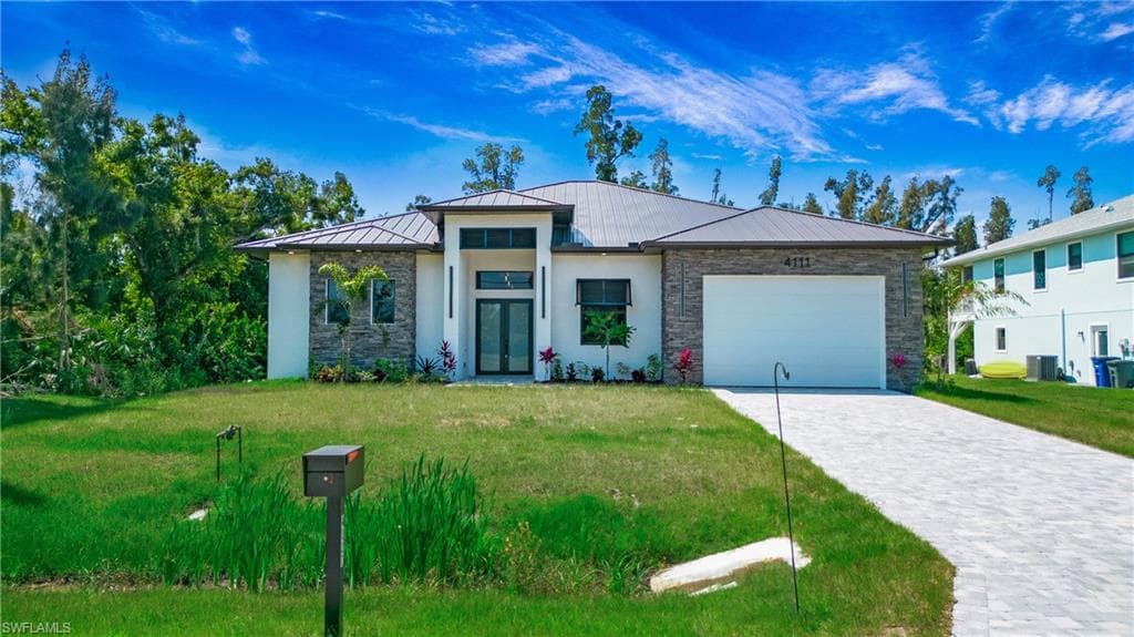 4111 Williams Rd, Estero, FL 33928-2