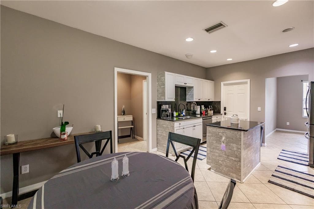 13541 Terry St, Bonita Springs, FL 34135-13