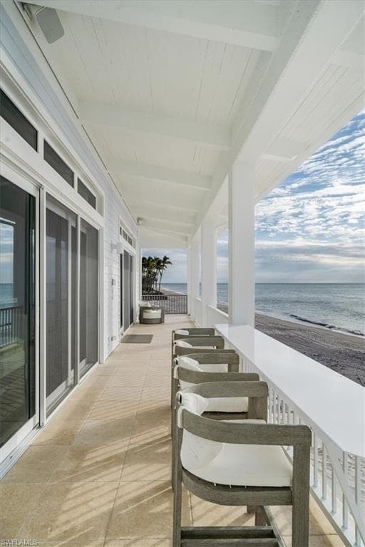 40 32nd Ave S, Naples, FL 34102-10
