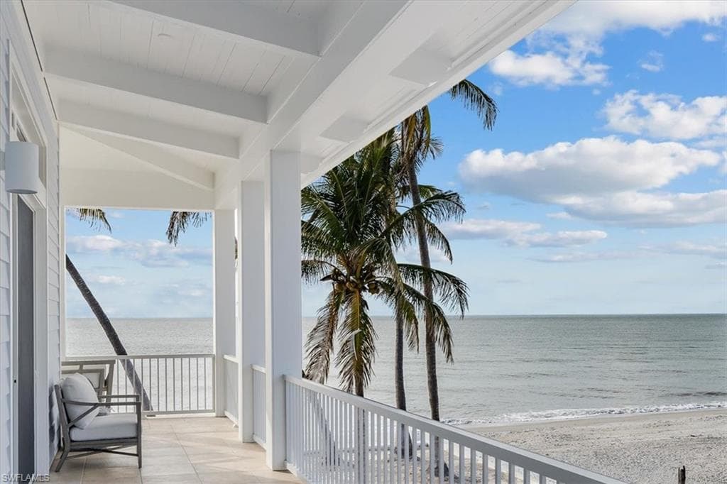 40 32nd Ave S, Naples, FL 34102-11