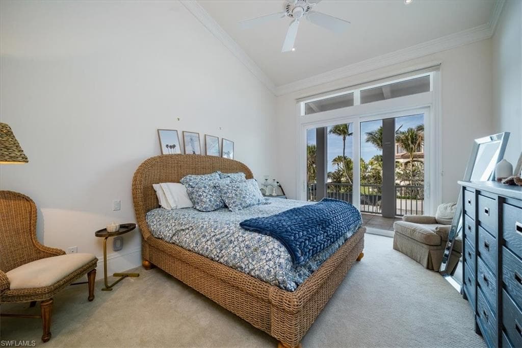 40 32nd Ave S, Naples, FL 34102-21