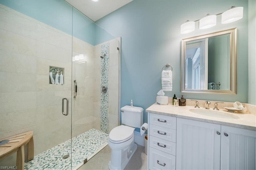 40 32nd Ave S, Naples, FL 34102-24