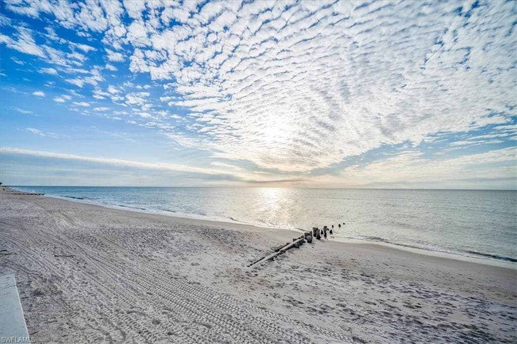 40 32nd Ave S, Naples, FL 34102-30