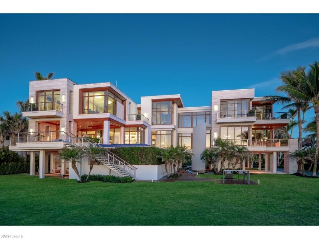 25 16th Ave S, Naples, FL 34102-17
