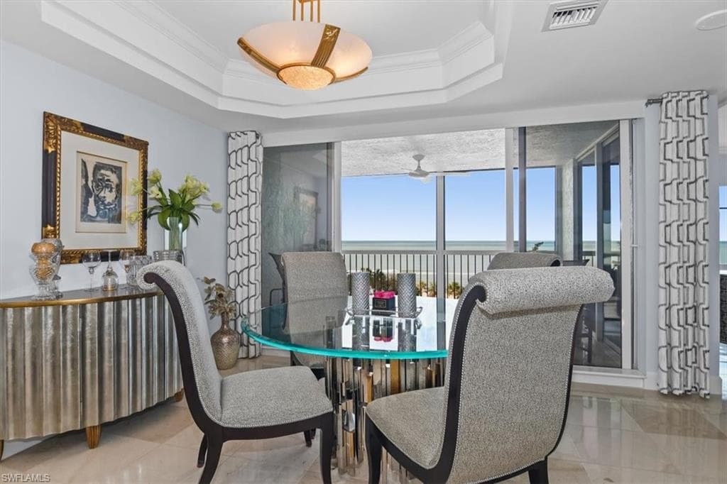 8473 Bay Colony Dr 403, Naples, FL 34108-8