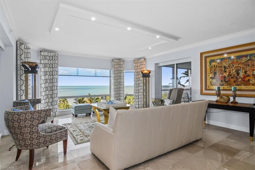 8473 Bay Colony Dr 403, Naples, FL 34108-13