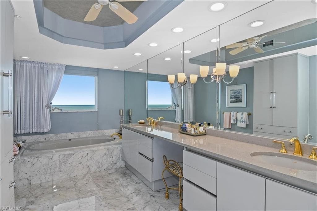8473 Bay Colony Dr 403, Naples, FL 34108-25