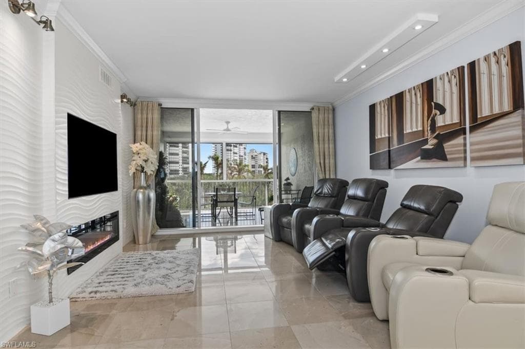 8473 Bay Colony Dr 403, Naples, FL 34108-26